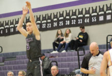 Brandon Maatz shoots a three pointer