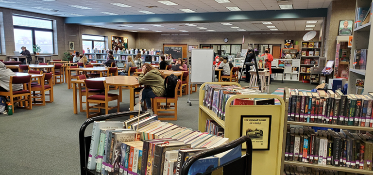Students in the M. Darrell Miller Library