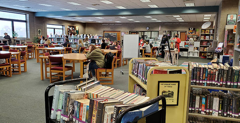 Students in the M. Darrell Miller Library