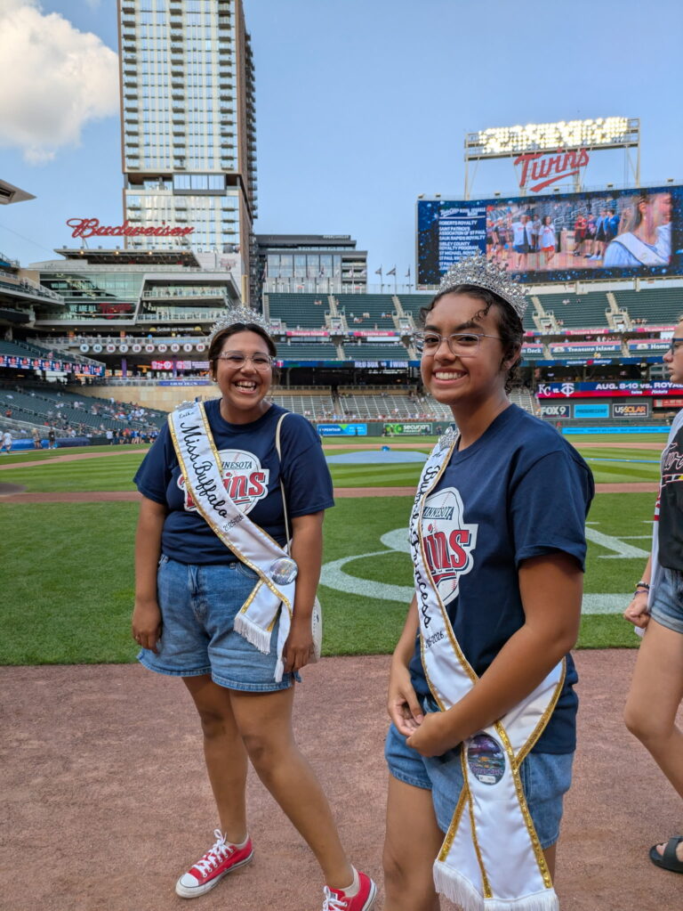 Erika Torres-Gutierrez ‘26 and Ameira Dunn ‘26 visit Target Field in Minneapolis.